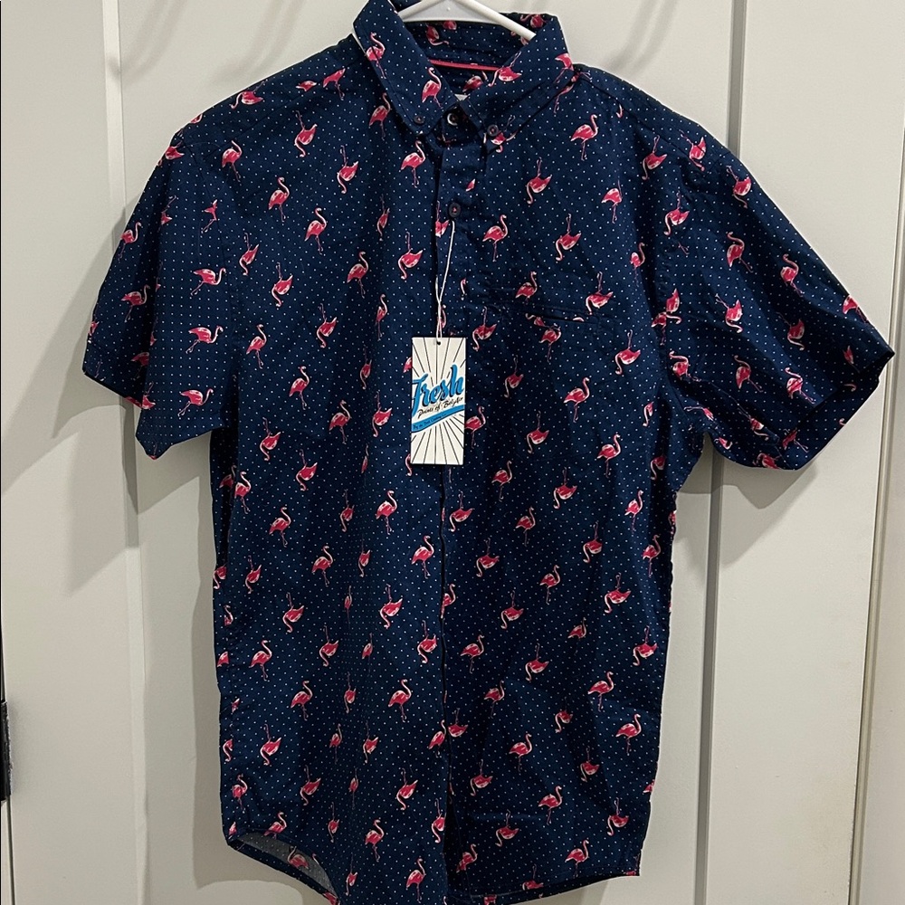 NWT Fresh Prints of Bel Air flamingo short-sleeve button-down shirt |Size Med - Picture 2 of 9